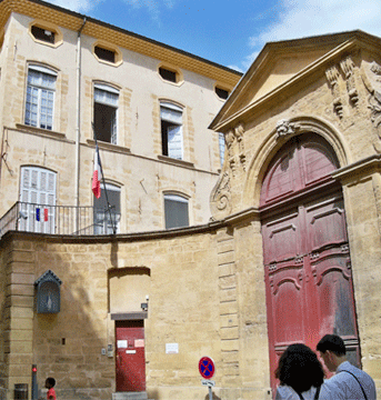  à Aix-En-Provence